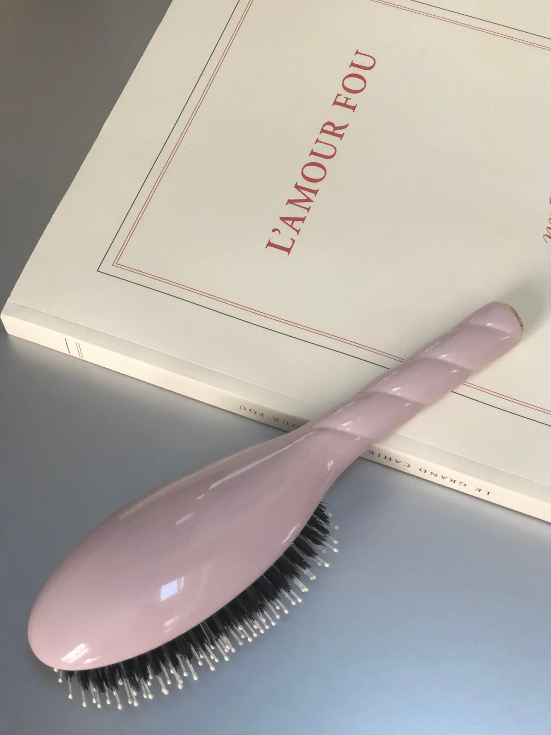 La Bonne Brosse Our Hair Brushes*N.03 The Gentle Scalp Care Hair Brush THE ESSENTIAL SOFTNESS Pink