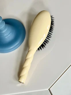 La Bonne Brosse Our Hair Brushes|Our Cair Ritual*N.01 The Shine & Care Hair Brush THE UNIVERSAL Ivory Care