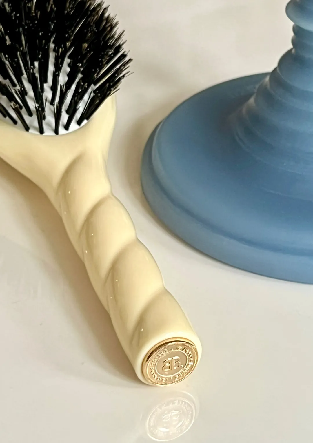 La Bonne Brosse Our Hair Brushes|Our Cair Ritual*N.01 The Shine & Care Hair Brush THE UNIVERSAL Ivory Care