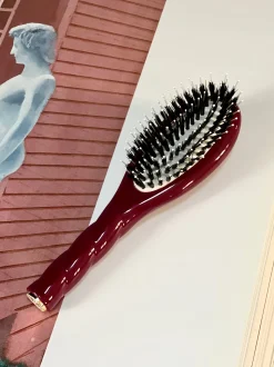 La Bonne Brosse Our Hair Brushes|Our Small Brushes*N.03 The Small Gentle Scalp Care Hair Brush THE ESSENTIAL SOFTNESS Cherry Red