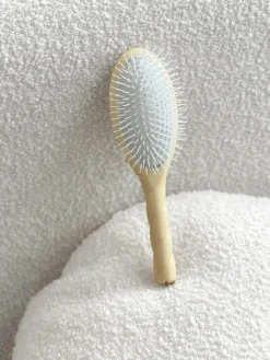 La Bonne Brosse Our Hair Brushes|Our Cair Ritual*N.07 The Stimulating & Detangling Hair Brush THE INTENSE Light Ivory