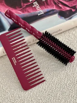 La Bonne Brosse Our Round Styling Hair Brushes|Our Detangling Combs*The Large Detangling Comb in Acetate Cherry Red
