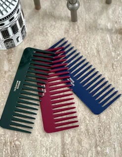 La Bonne Brosse Our Round Styling Hair Brushes|Our Detangling Combs*The Large Detangling Comb in Acetate Cherry Red